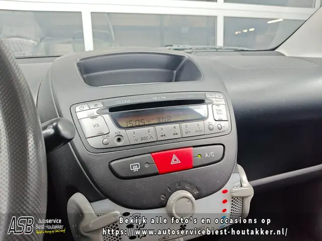 Peugeot 107 1.0 Access Accent | 5-deurs | Airco 2013 Benzine 18