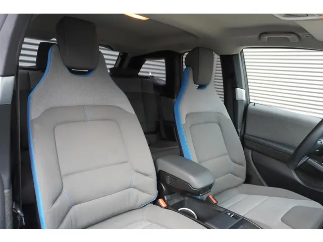 BMW i3 S 2022 Elektrisch 8