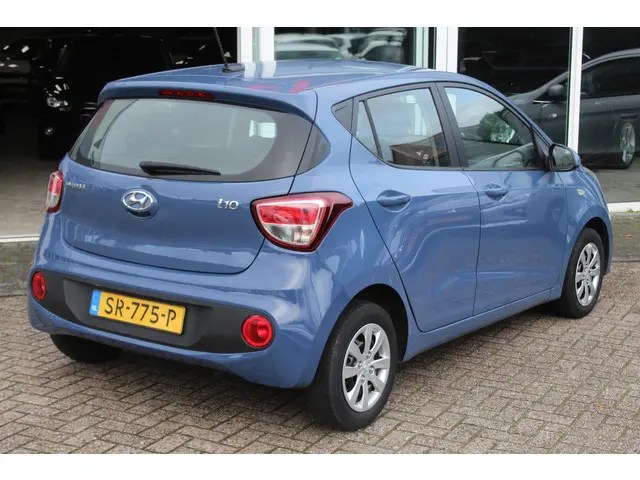 Hyundai i10 1.0i Comfort//Airco//Navi//5drs!! 2018 Benzine 3