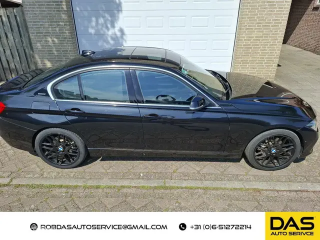 BMW 3 Serie 330e Luxury 2015 Hybride Benzine 4