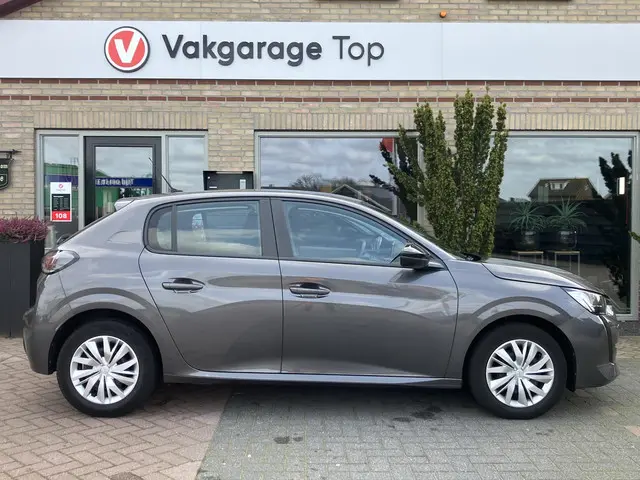 Peugeot 208 1.2 PureTech Active 2022 Benzine 13