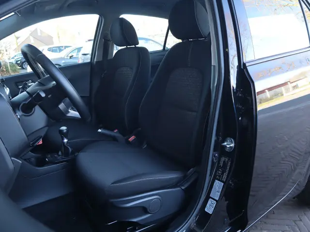 Kia Picanto 1.0 CVVT 67pk DynamicLine 2023 Benzine 6