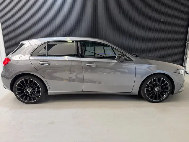 Mercedes-Benz A-Klasse 180 d Premium Plus 2018 Diesel 7