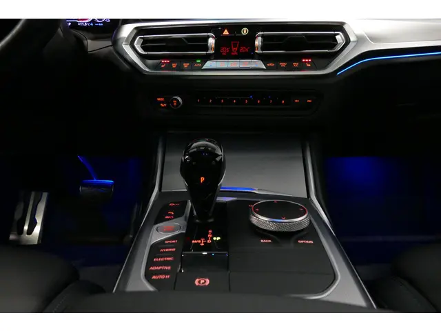 BMW 3 Serie 330e xDrive M Sport 2021 Hybride Benzine 26