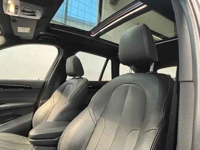 BMW X1 sDrive20i Orange Edition II 2018 Benzine 11