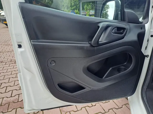 Citroën Berlingo 1.6 HDI 75 Club 2015 Diesel 28