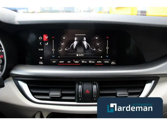 Alfa Romeo Stelvio 2.0 T AWD Veloce Carplay 2021 Benzine 17