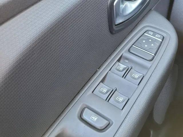 Renault Clio Estate 0.9 TCe Limited 2019 Benzine 19