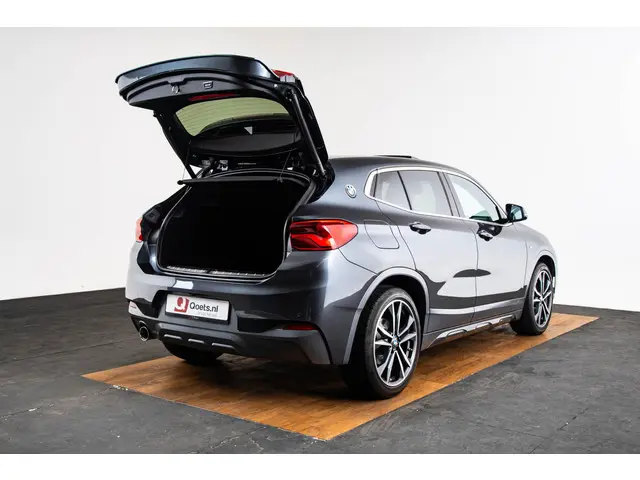 BMW X2 sDrive18i 2018 Benzine 13