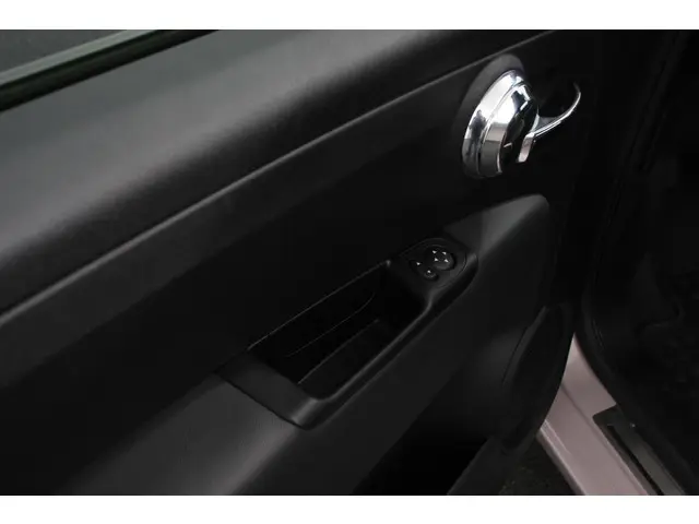 Fiat 500C 1.2 Automaat Star 2019 Benzine 21