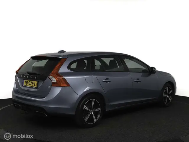 Volvo V60 1.5 T2 Polar+| Leer| Trekhaak 2018 Benzine 72