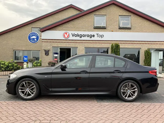 BMW 5 Serie 520i 2019 Benzine 9