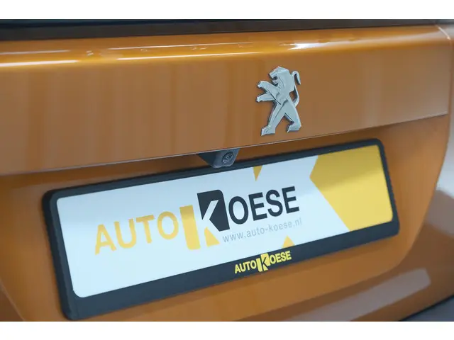 Peugeot 2008 PureTech 130 GT Pack 2022 Benzine 4