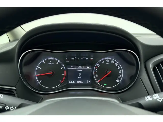 Opel Zafira 1.6 Turbo Business Executive 2017 Benzine 30