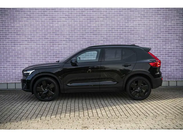 Volvo XC40 2.0 B3 Plus Black Edition 2025 Benzine 4