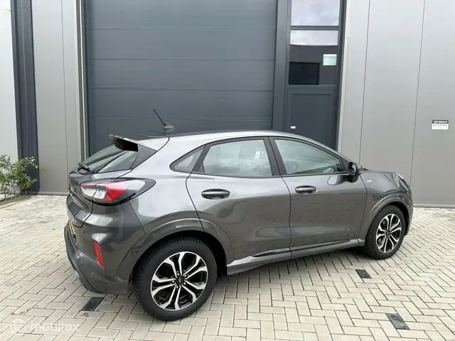 Ford Puma 1.0 EcoBoost Hybrid ST-Line 2023 Benzine 37