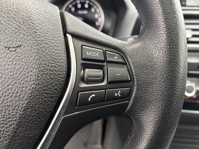 BMW 1 Serie 118i High Executive 2017 Benzine 20