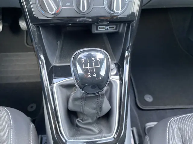 Volkswagen T-Cross 1.0 TSI Life 2019 Benzine 24