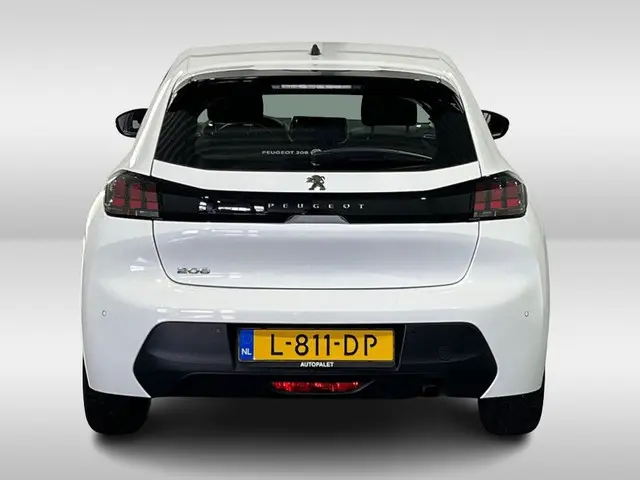 Peugeot 208 1.2 PureTech Active Pack 2021 Benzine 20