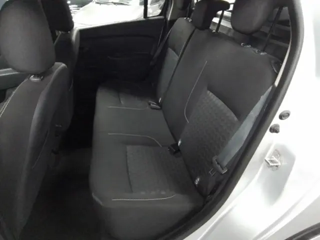 Dacia Logan MCV 0.9 TCe Prestige 2014 Benzine 13