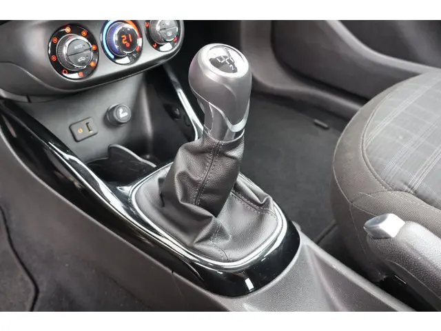 Opel ADAM 1.4 Jam Panoramadak 2015 Benzine 13