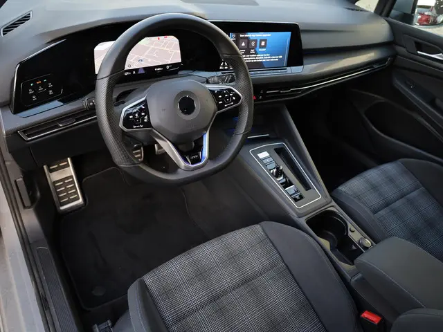 Volkswagen Golf GTE 1.4 PHEV 2021 Hybride Benzine 5