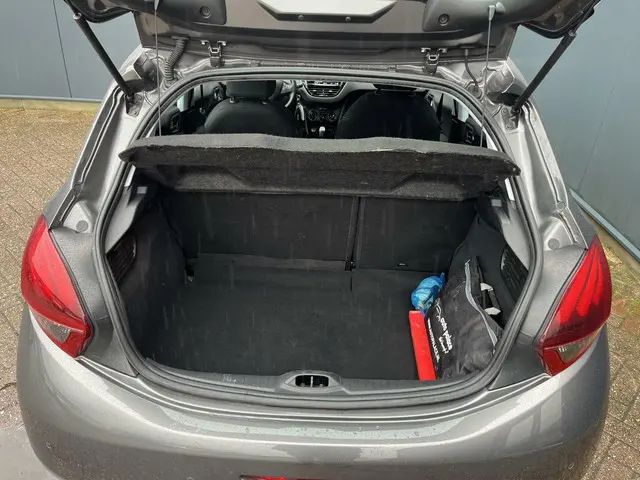 Peugeot 208 1.2 PureTech Blue Lion 2018 Benzine 11