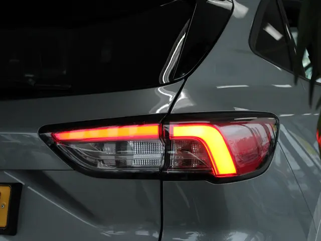 Ford Kuga 2.5 PHEV ST-Line X 2021 Hybride Benzine 20