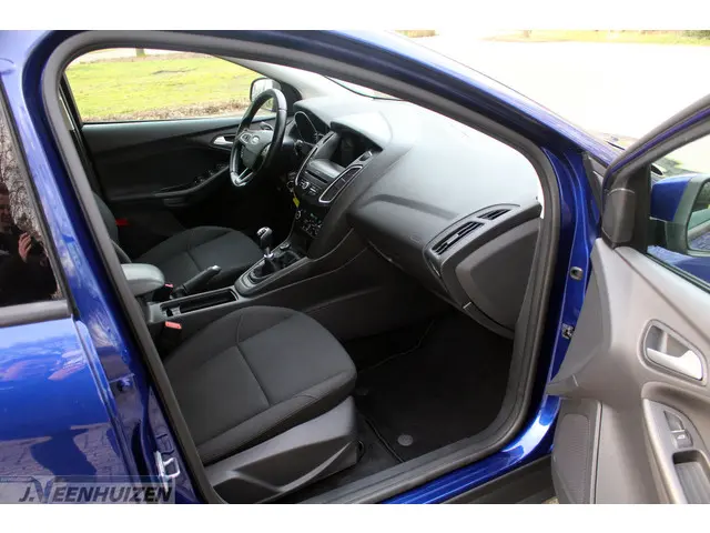 Ford Focus Wagon 1.0 Lease Edition 2017 Benzine 15