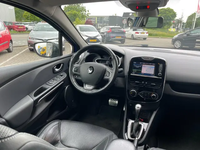 Renault Clio 1.2 GT by Renault Sport 2016 Benzine 15
