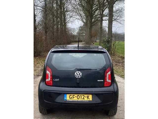 Volkswagen up! 1.0 move up! BlueM. 2015 Benzine 12