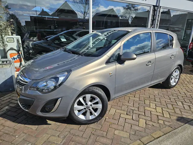 Opel Corsa 1.4-16V 2014 Benzine