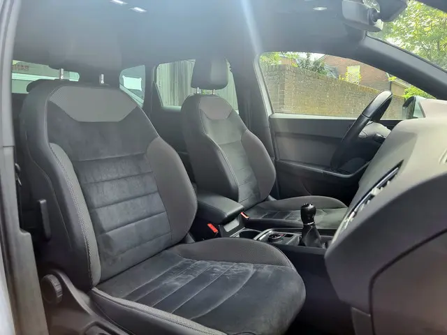 SEAT Ateca 1.4 EcoTSI Xcellence 2018 Benzine 12