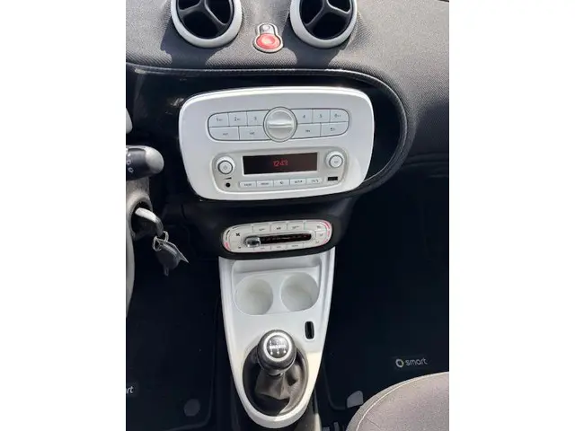 Smart Forfour 1.0 Brabus Edition 2015 Benzine 8