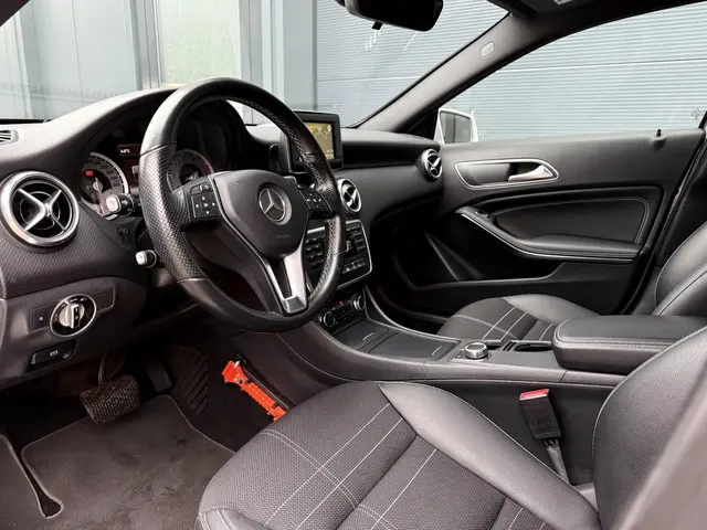 Mercedes-Benz A-Klasse 180 Ambition 2015 Benzine 8