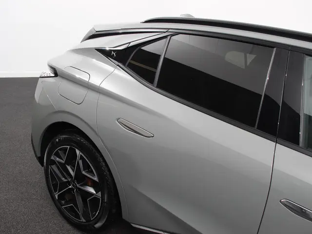 DS DS 4 1.2 PureTech Automaat Rivoli Cross 2023 Benzine 10