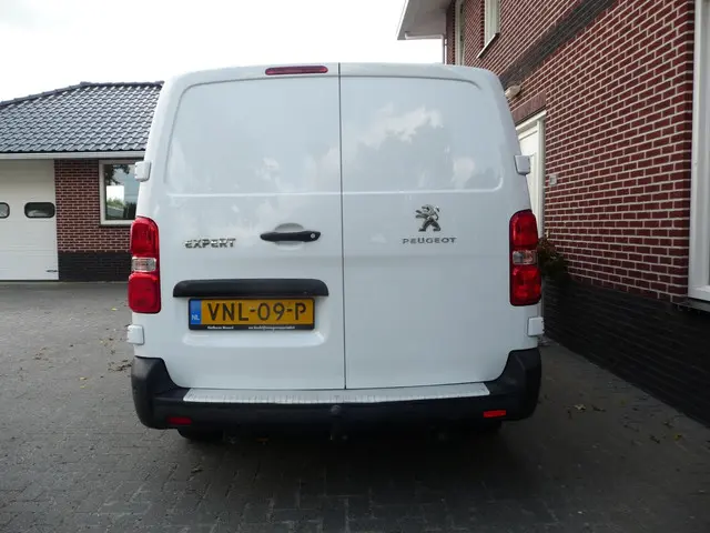 Peugeot Expert 2.0 BlueHDI 145 Long Premium 2022 Diesel 6