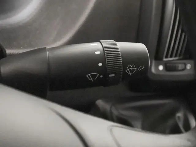 Opel Movano 140pk L2H2 Edition 2022 Diesel 22