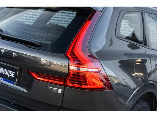 Volvo XC60 T5 Momentum 2018 Benzine 15