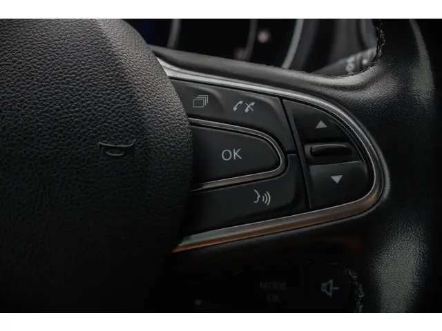 Renault Scénic TCe 140 Bose 2020 Benzine 26