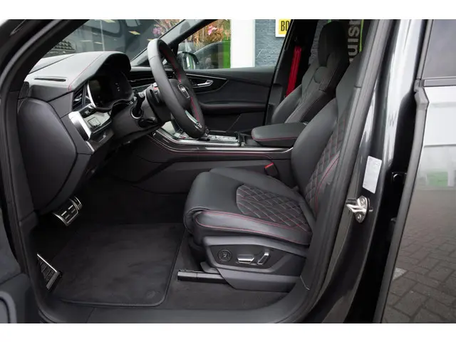 Audi SQ7 4.0 TFSI quattro ABT 7p 2024 Benzine 12
