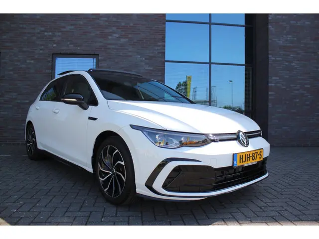 Volkswagen Golf 1.5 eTSI R-Line 2024 Benzine 15