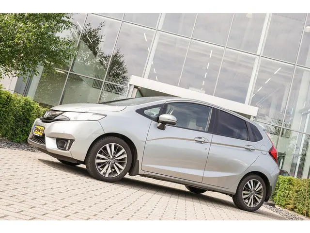 Honda Jazz 1.3i VTEC ELEGANCE 2016 Benzine 12