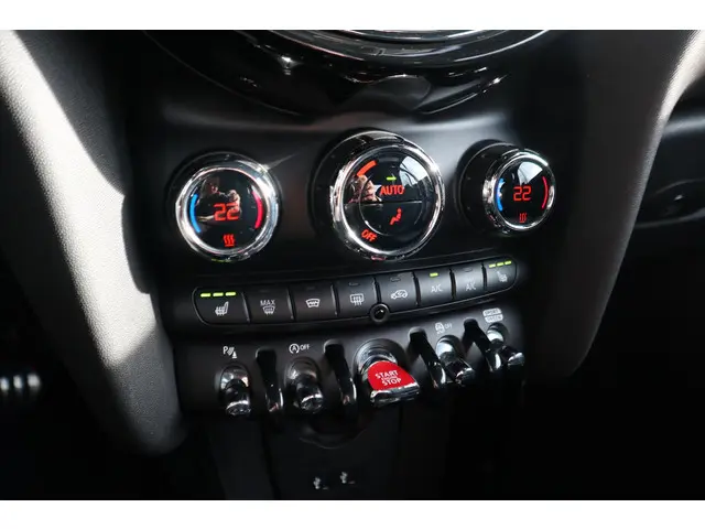 MINI Cooper S Cabrio 2.0 2019 Benzine 16