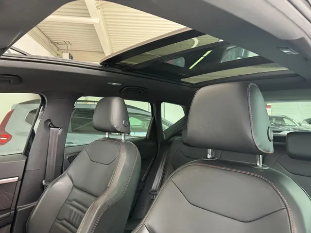 SEAT Ateca 1.5 TSI FR Business Intense 2022 Benzine 39