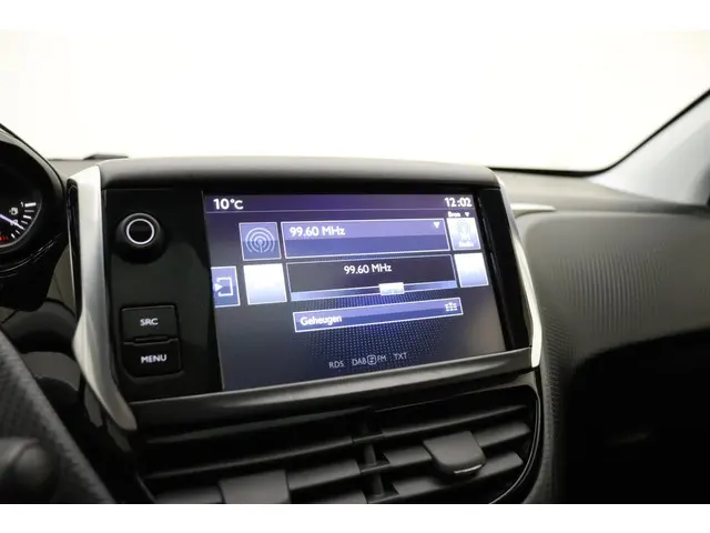 Peugeot 2008 1.2 PureTech Blue Lion 2017 Benzine 22