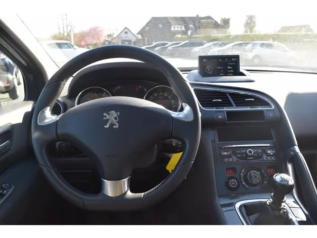 Peugeot 3008 1.6 THP Style 2015 Benzine 13