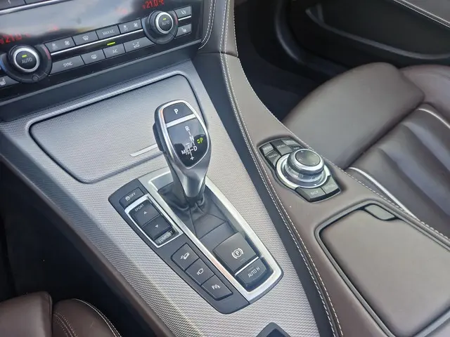 BMW 6 Serie Cabrio 650xi High Executive 2013 Benzine 36