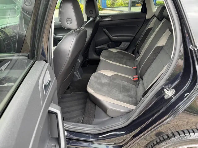 Volkswagen Polo 1.0 TSI Highline 2018 Benzine 28