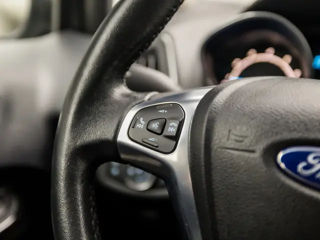 Ford B-MAX 1.0 EcoBoost Titanium Sport 2015 Benzine 19